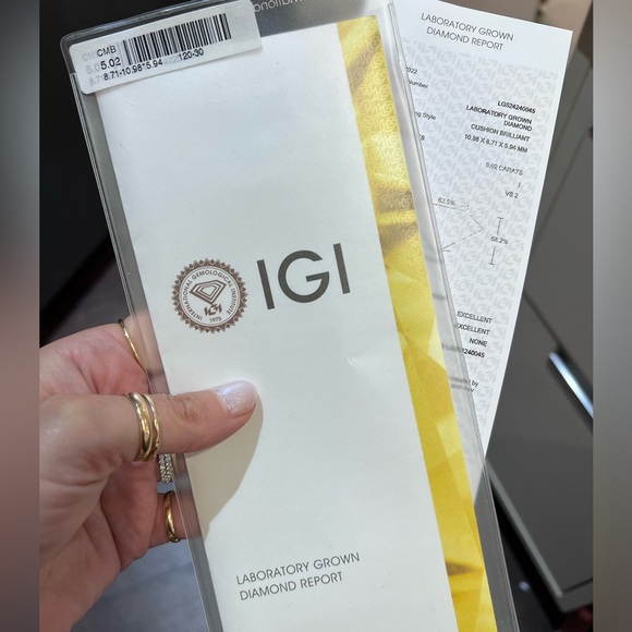 Custom 18kt Yellow Gold 5ct Lab Grown Diamond Solitaire Ring, Size 7.25 - Picture 9 of 9